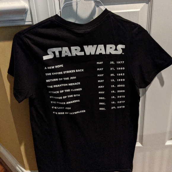 Star Wars Rise of Skywalker T-Shirt SM - Picture 2 of 2